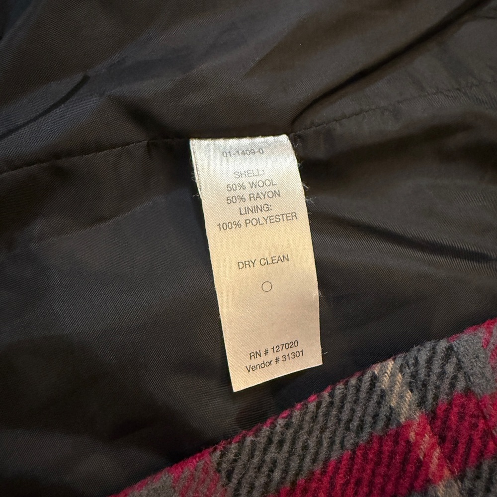 Chadwicks 90s Red & Black Plaid Checkered Wool Rayon Blend Coat - Picture 8 of 8